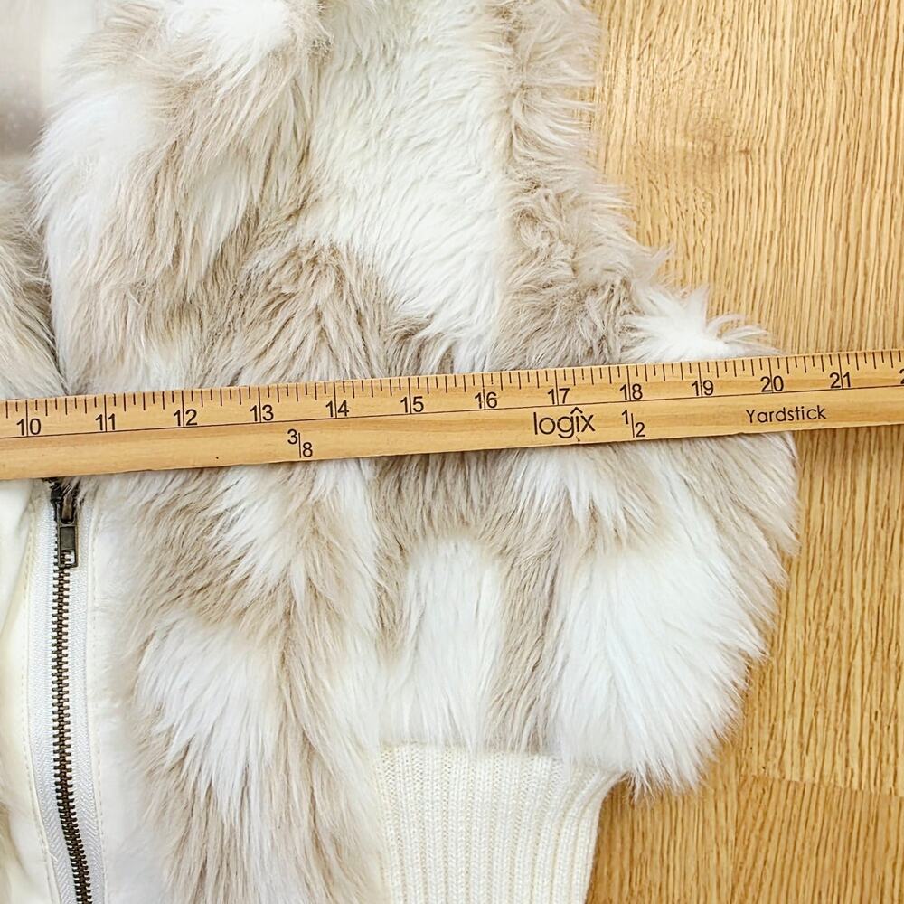 Vintage Charlotte Russe Y2K Faux Fur Vest Large Cream Zip Front Glam Snow Bunny - Picture 14 of 15